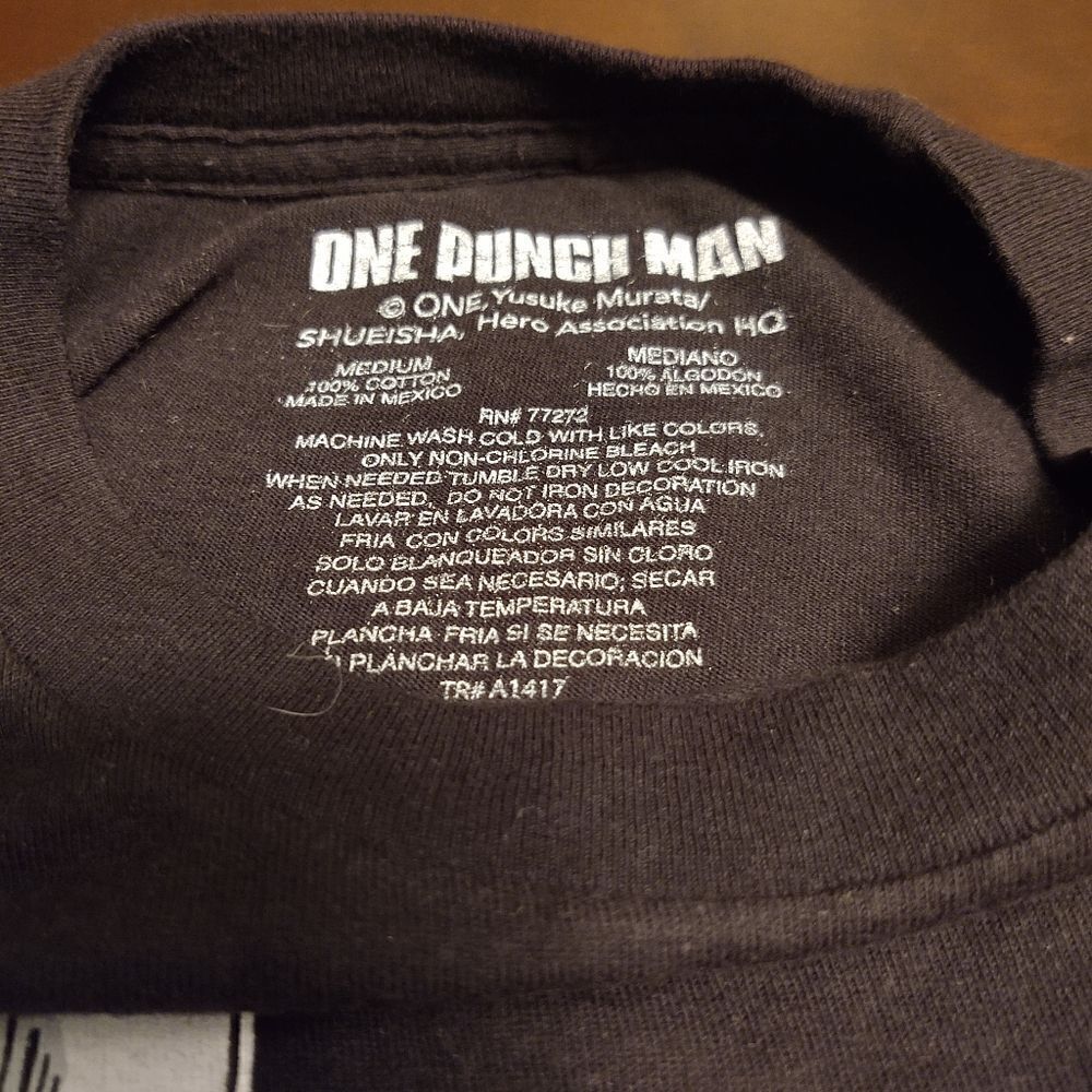 One Punch Man Men's T-Shirt Size Medium View 3